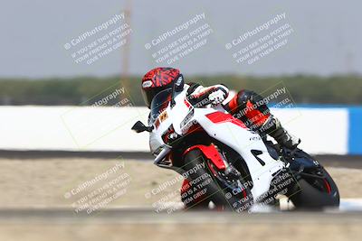 media/Sep-20-2025-TrackDaz (Sat) [[27f0cde673]]/A Group/12pm (Turn 1)/